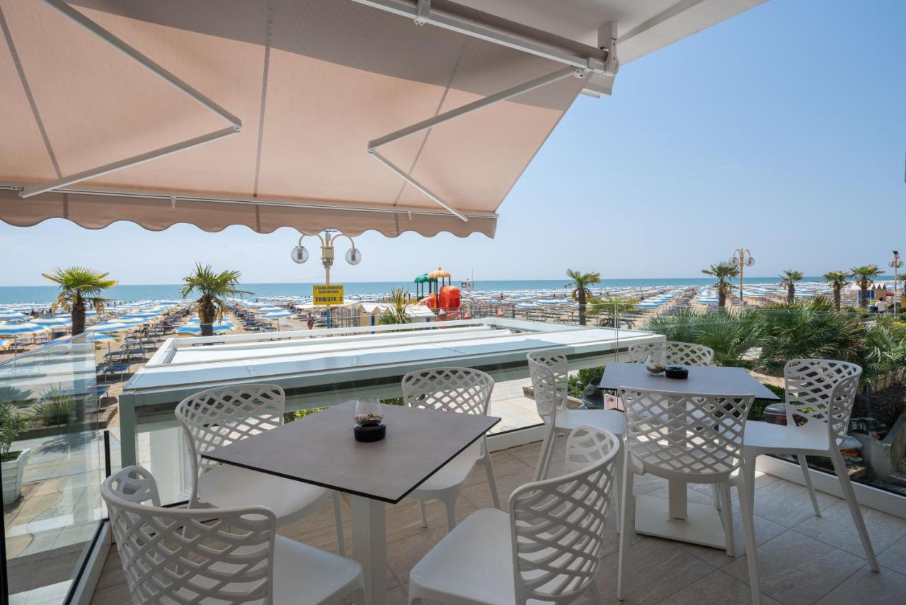 Hotel Boston 3 Stelle Superior Frontemare Lido di Jesolo Dış mekan fotoğraf