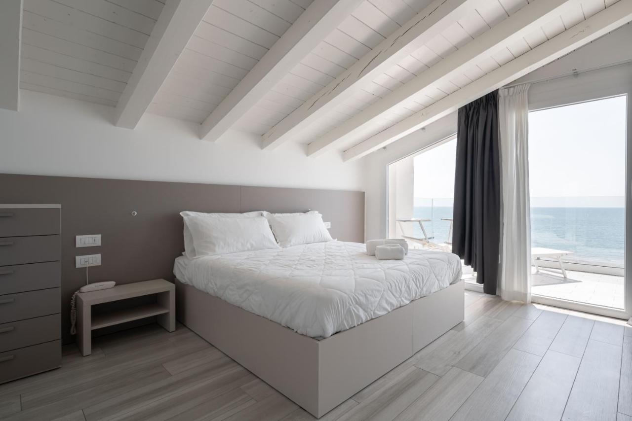 Hotel Boston 3 Stelle Superior Frontemare Lido di Jesolo Dış mekan fotoğraf