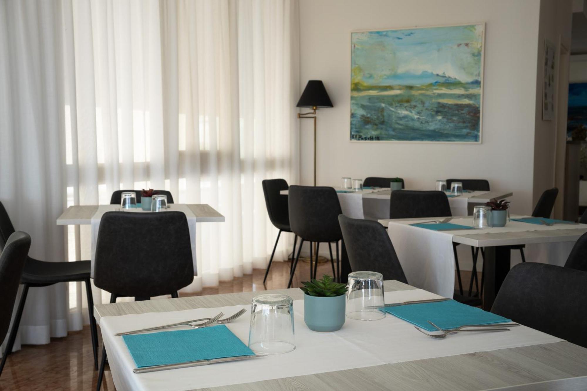 Hotel Boston 3 Stelle Superior Frontemare Lido di Jesolo Dış mekan fotoğraf